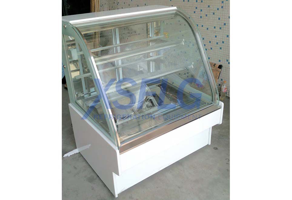 Curved Cake Display Chiller SFM